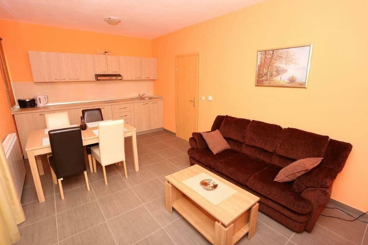 Apartmani Lili Сукошан Екстер'єр фото