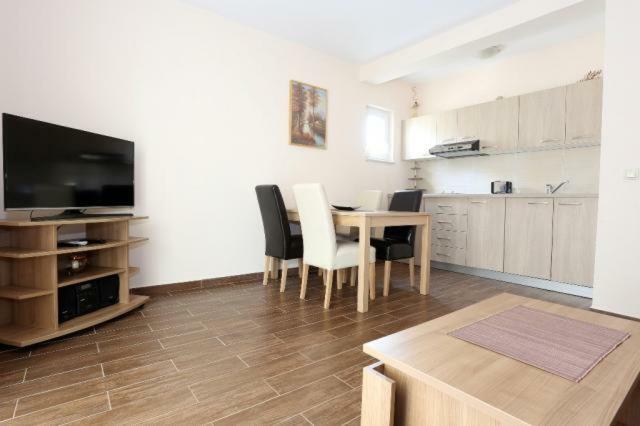 Apartmani Lili Сукошан Екстер'єр фото
